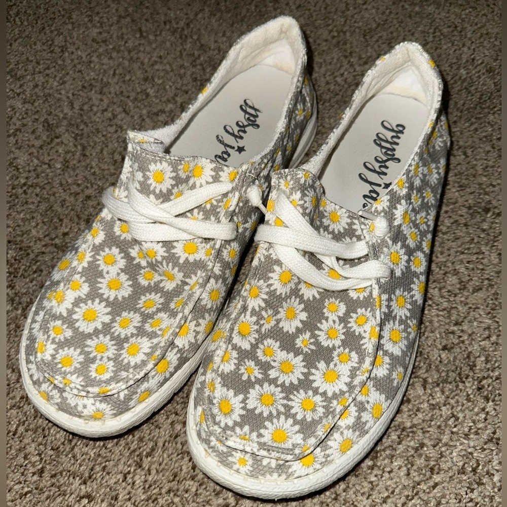 Gypsy Jazz Gray and Yellow Floral Loafers